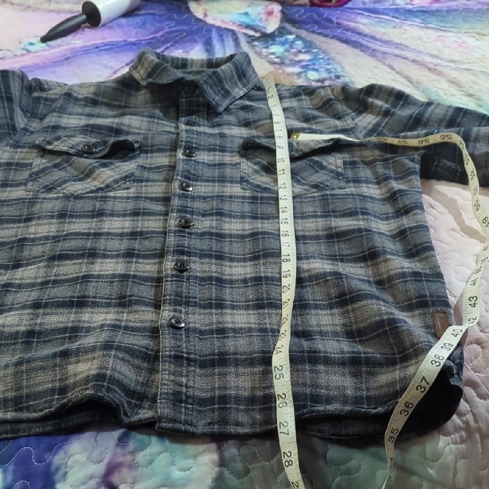 Roots Size S Men's Gray and Black Plaid Button-Up Shirt - Picture 10 of 15